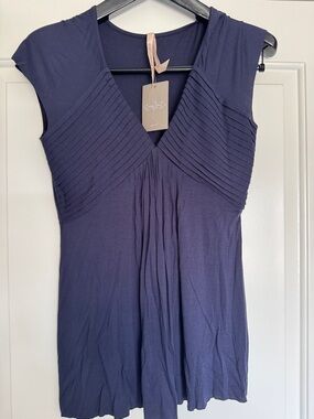 Bailey 44 Sleeveless V-Neck Tunic in Navy